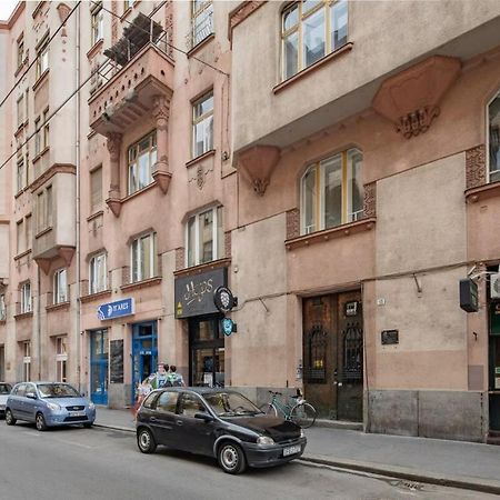 Extra Central - Mini Modern Studio Budapest Eksteriør billede