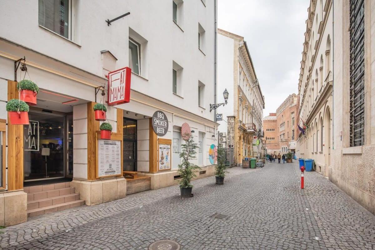 Extra Central - Mini Modern Studio Budapest Eksteriør billede