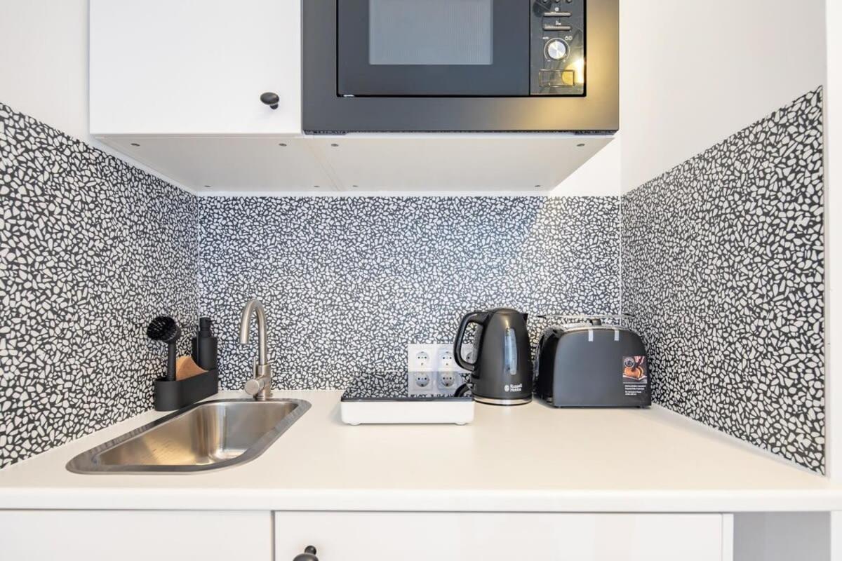 Extra Central - Mini Modern Studio Budapest Eksteriør billede