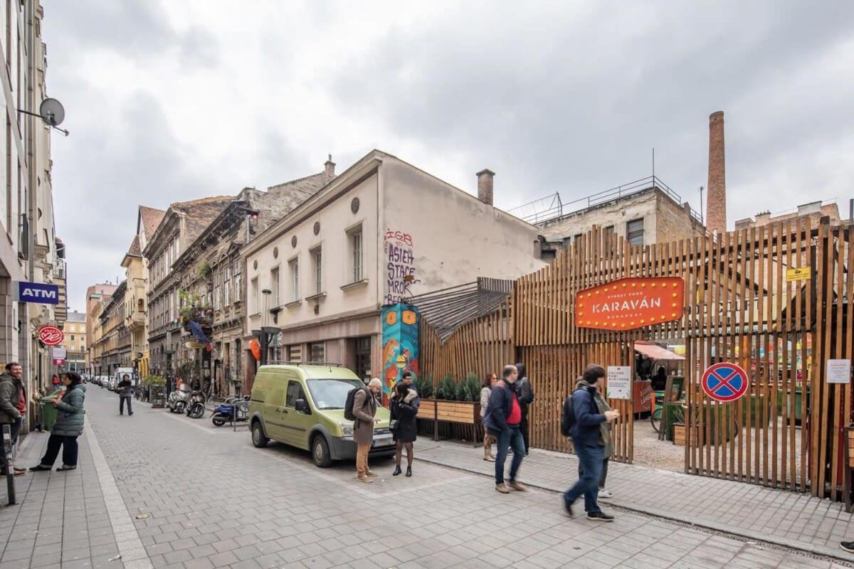 Extra Central - Mini Modern Studio Budapest Eksteriør billede
